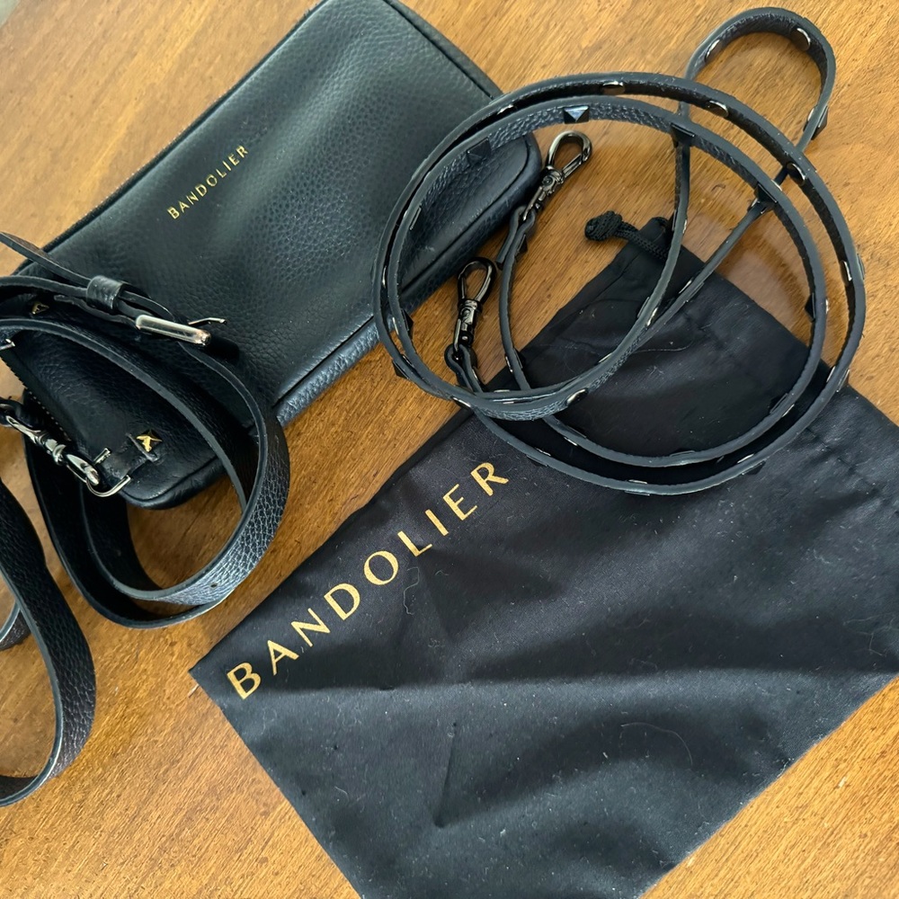 Bandolier 2 straps + expandable pouch black Hailey +Sarah straps